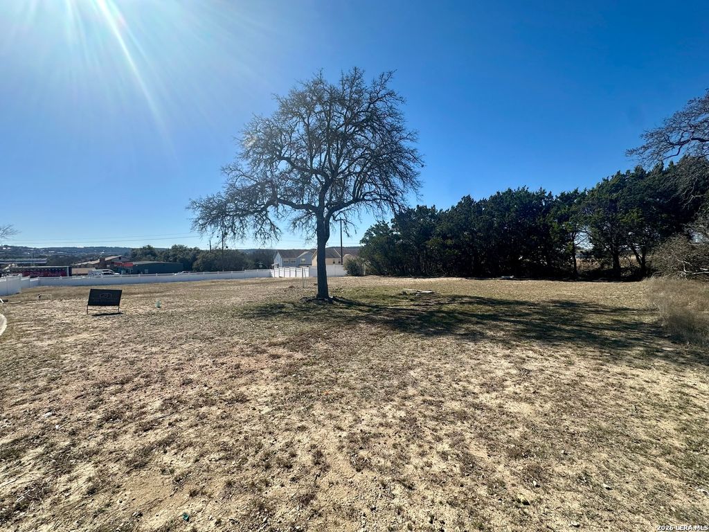 Photo of 704 N Sendero Ridge Dr., Kerrville, TX 78028 (MLS # 1937085)