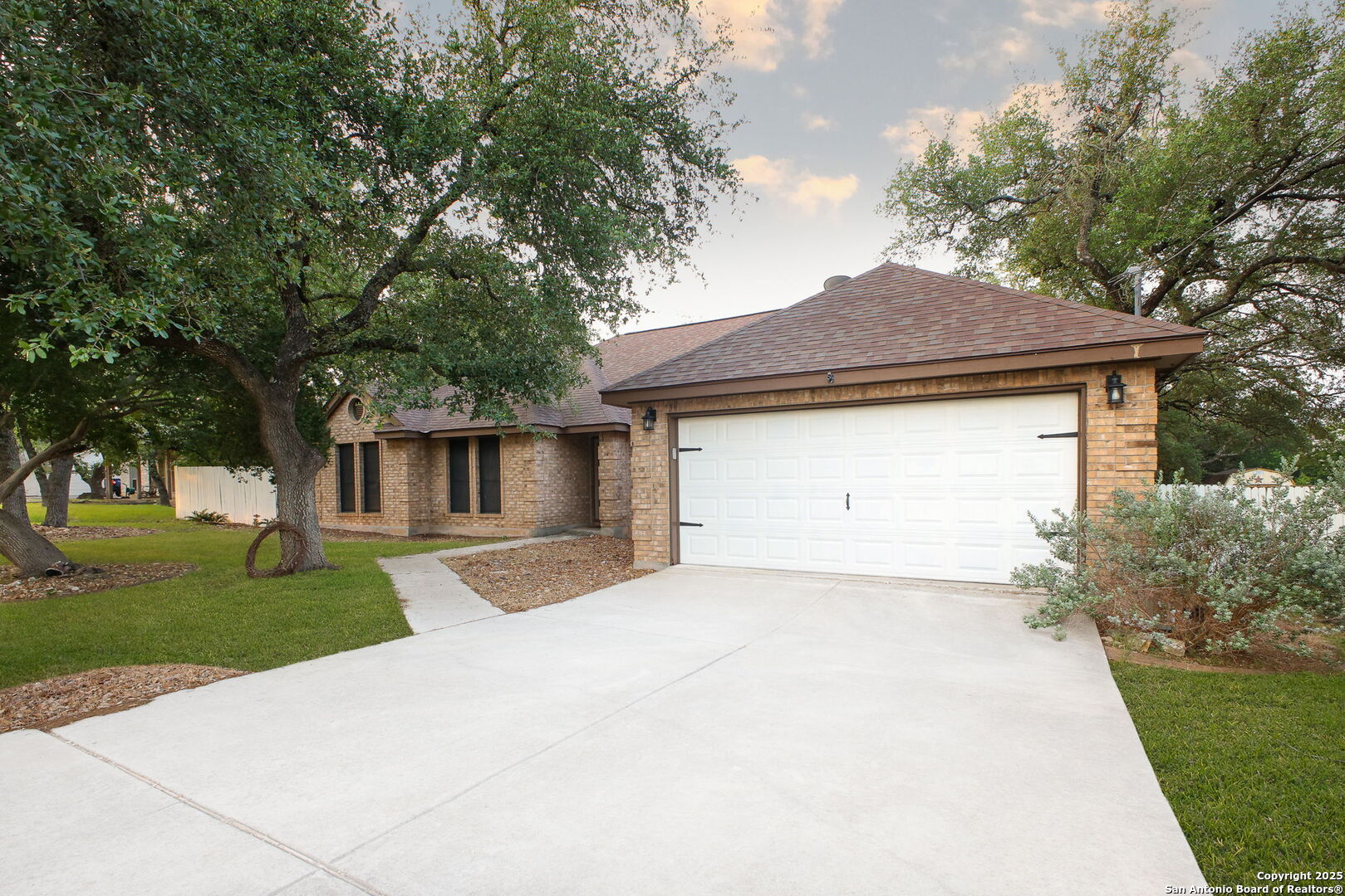 27026 Wooded Acres