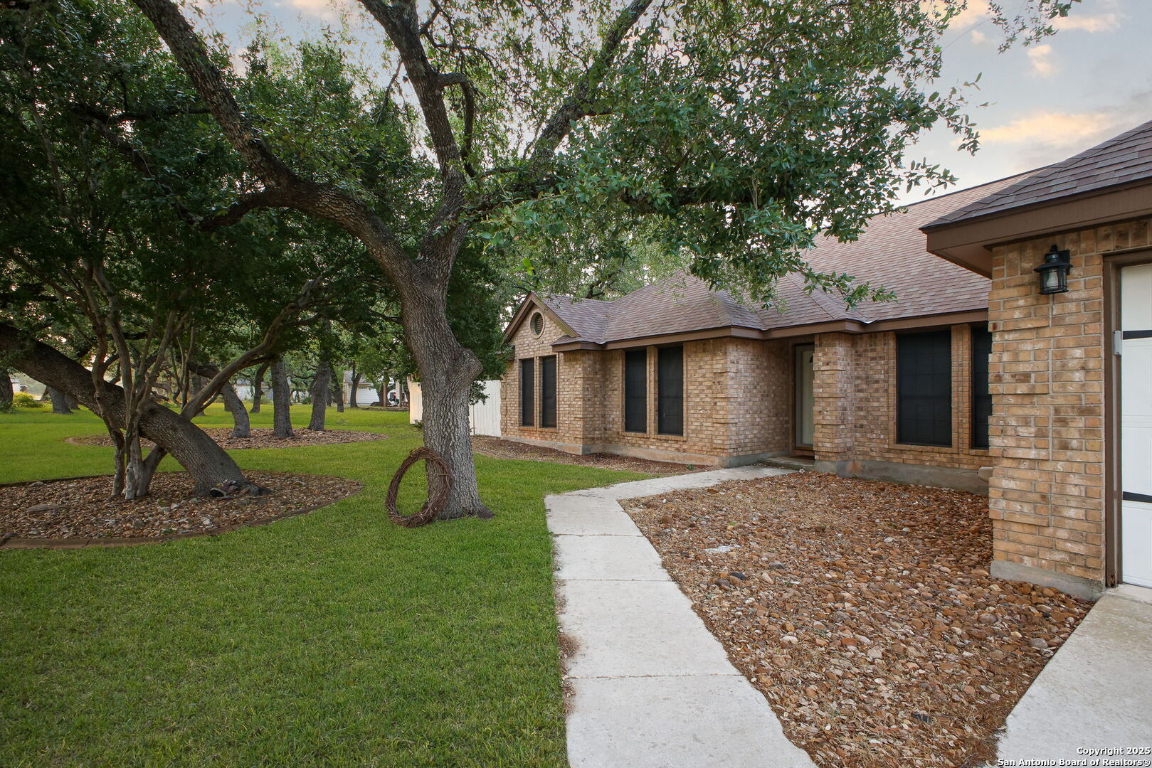 27026 Wooded Acres