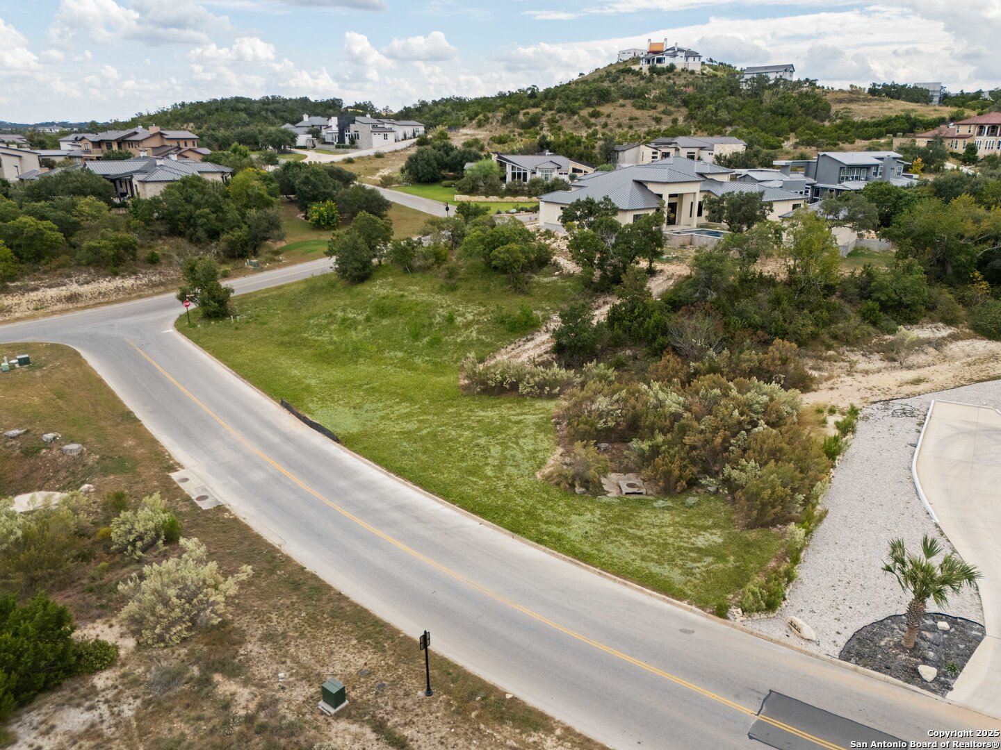 23315 Edens Canyon