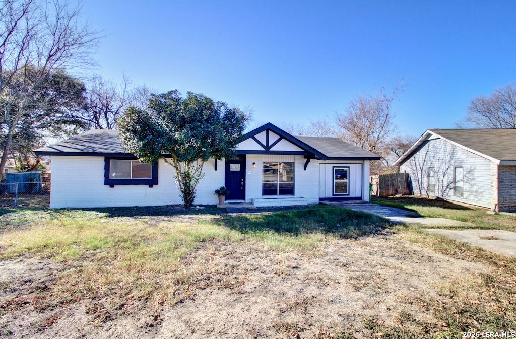 Photo of 4566 LOS RANCHITOS ST, San Antonio, TX 78233 (MLS # 1846717)