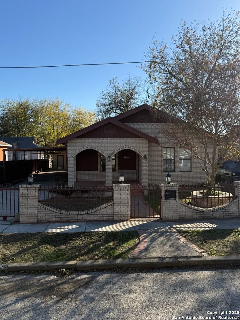 Photo of 416 Buckingham Ave, San Antonio, TX 78210 (MLS # 1929788)