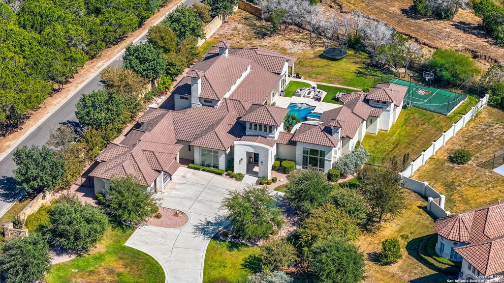 Photo of 106 Wellesley, Shavano Park, TX 78231 (MLS # 1917186)