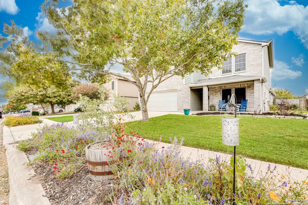 Photo of 128 Stream Crossing, Cibolo, TX 78108 (MLS # 1926636)