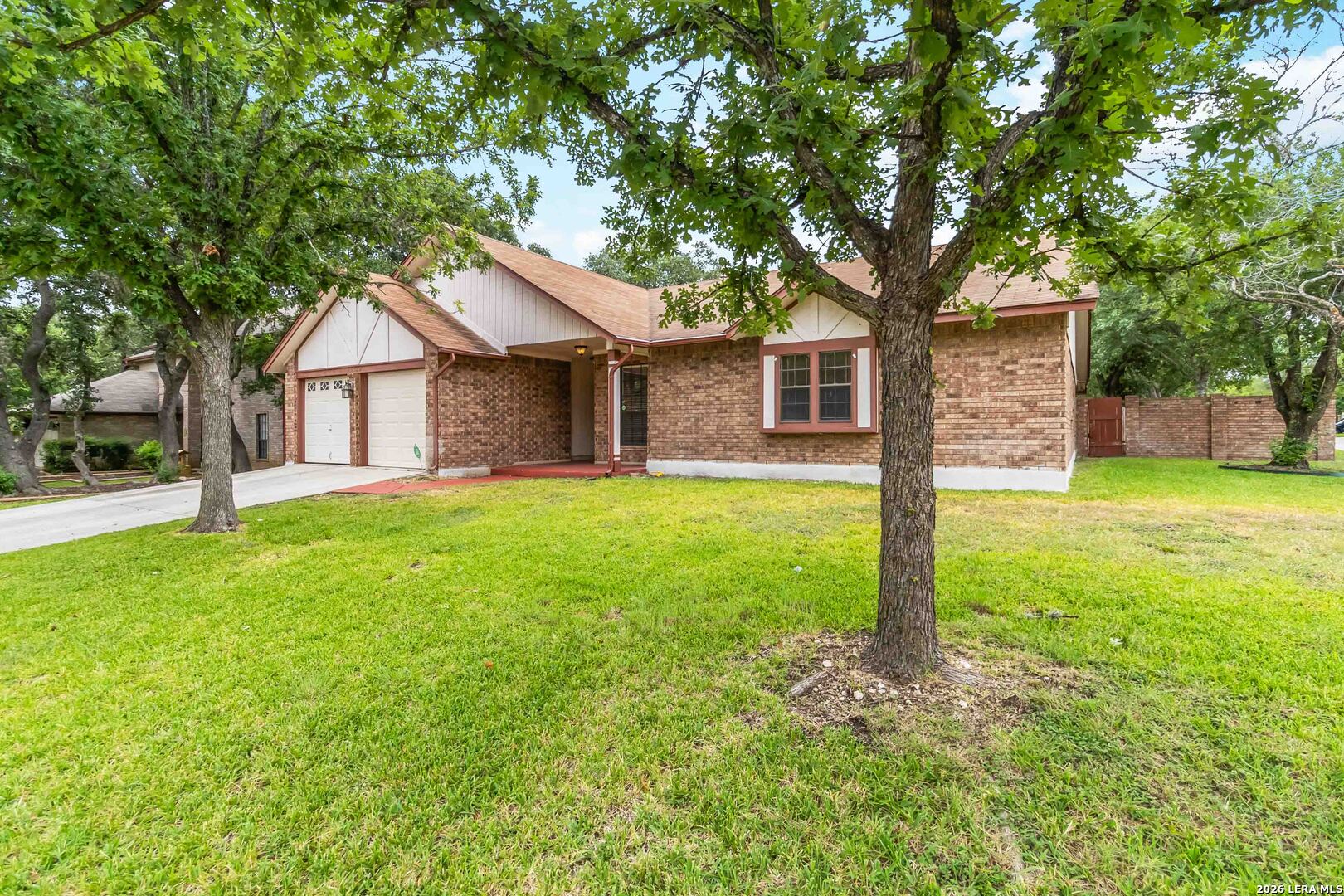 7729 Benbrook - Photo 2