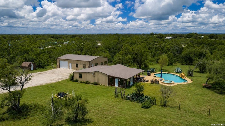 Photo 1 of 25 — 714 VETERANS DR, Sabinal, TX 78881
