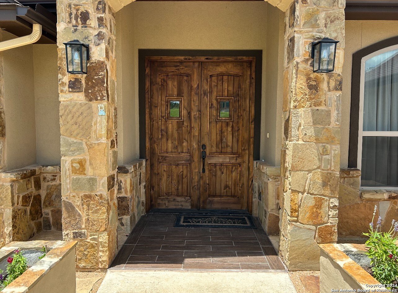1109 Shady Hollow