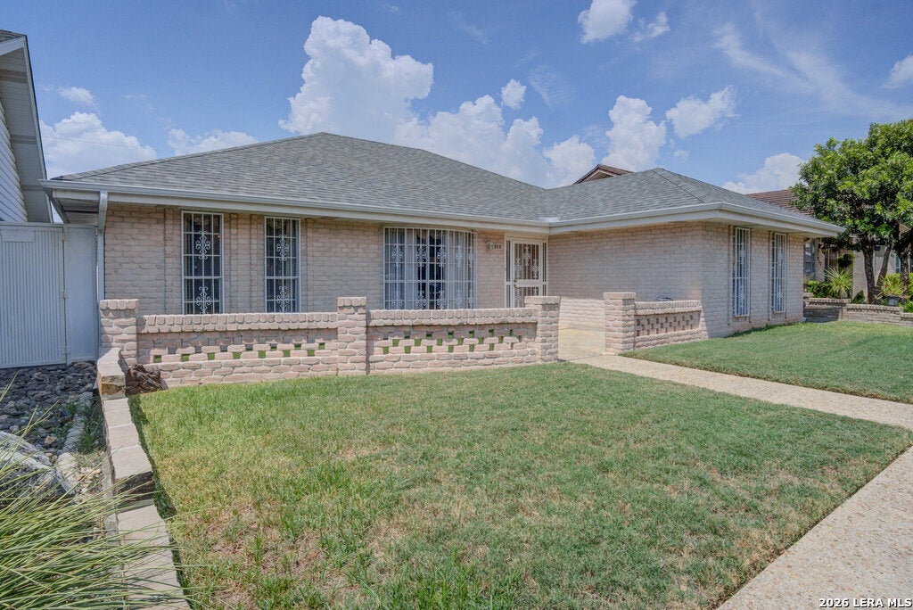 213 Fenwick