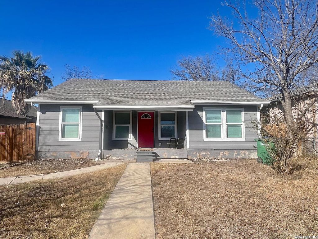 Photo of 1035 wildwood, San Antonio, TX 78201 (MLS # 1939436)