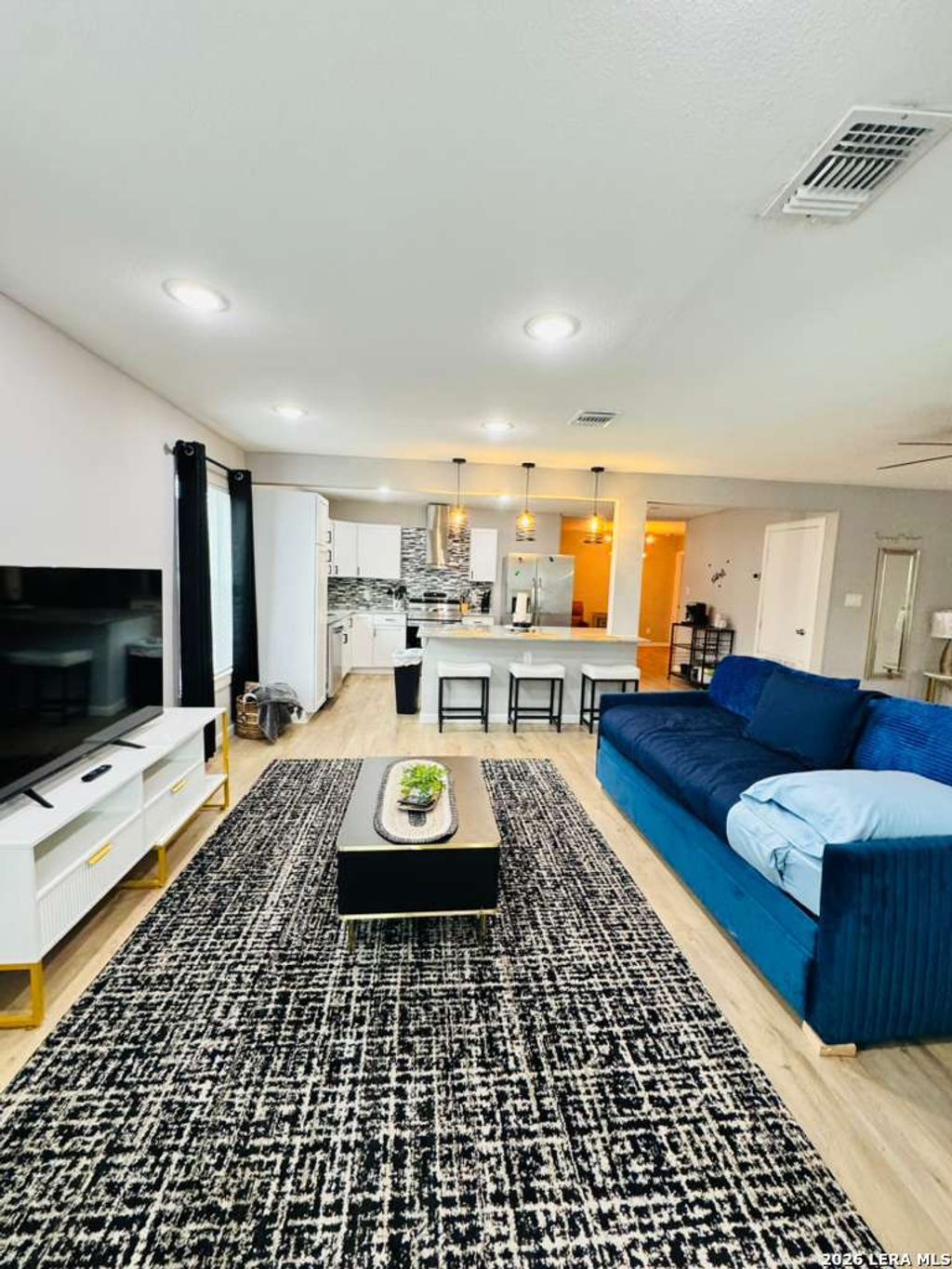 Photo of 1035 wildwood, San Antonio, TX 78201 (MLS # 1939436)