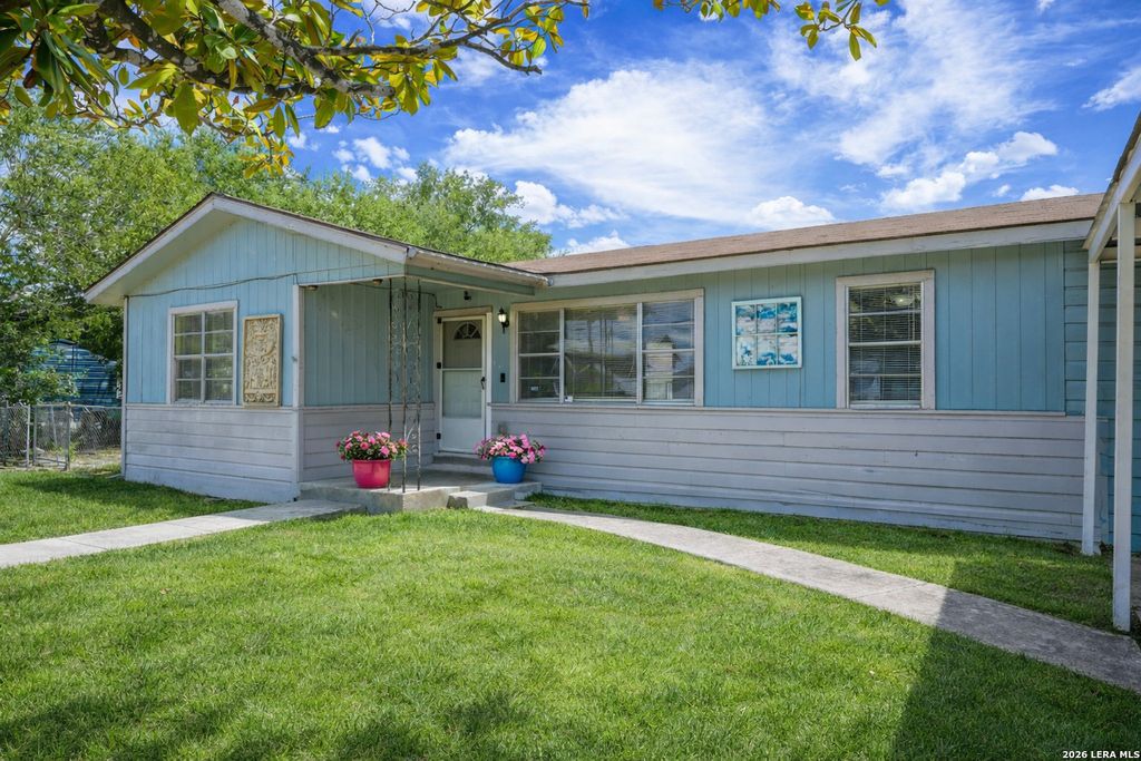 Photo of 614 Sharmain, San Antonio, TX 78221 (MLS # 1895014)