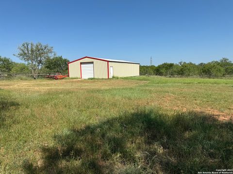 A home in Floresville