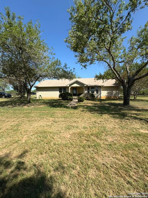 A home in Floresville