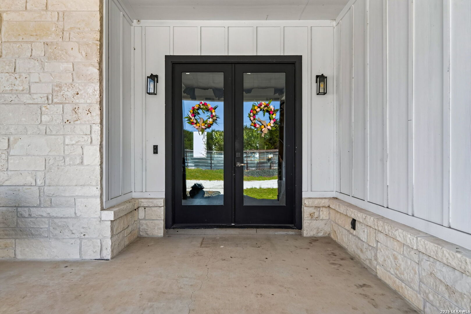 335 SADDLE MOUNTAIN DR