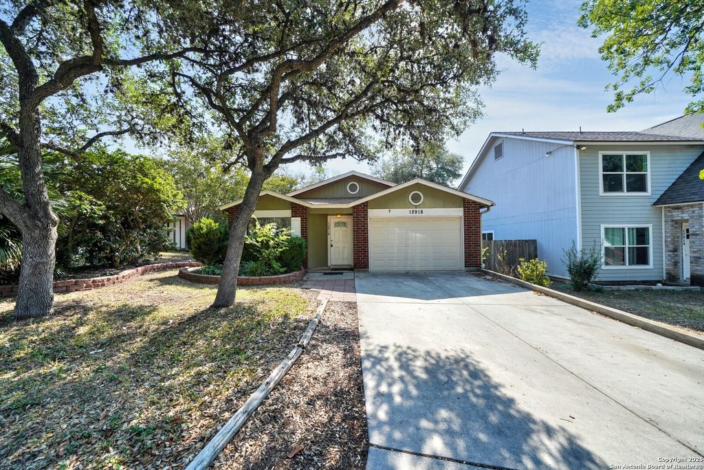 Photo of 12918 Hunters Moon, San Antonio, TX 78249 (MLS # 1891102)