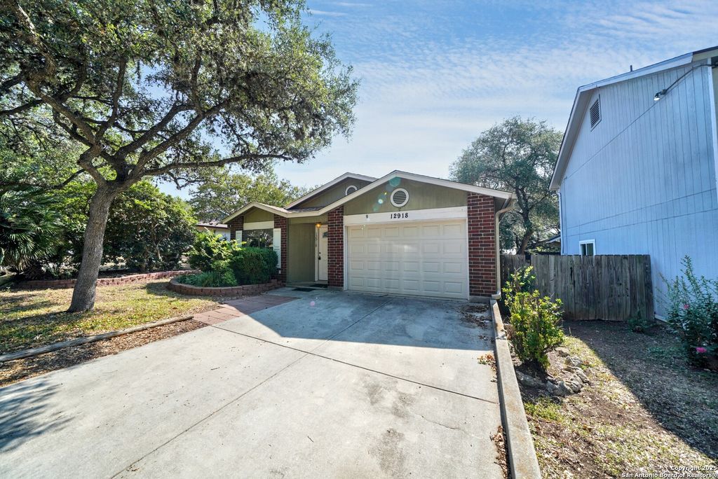Photo of 12918 Hunters Moon, San Antonio, TX 78249 (MLS # 1891102)