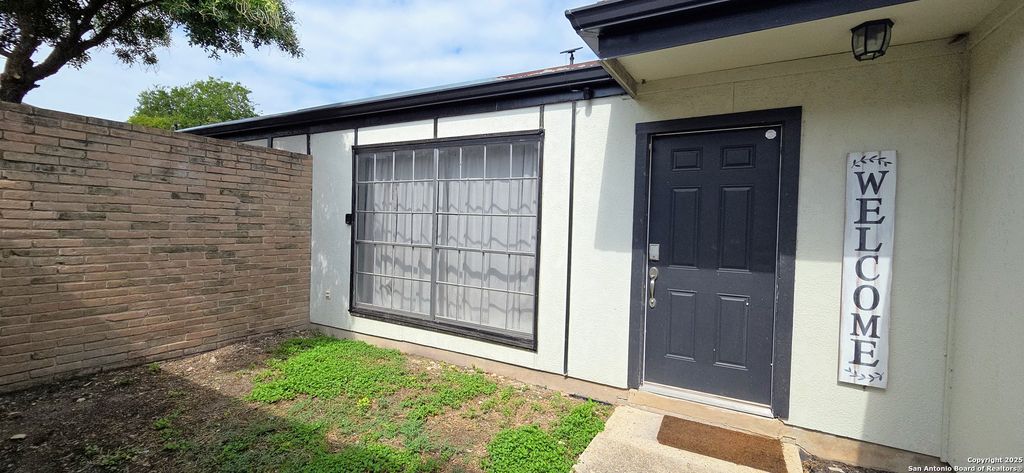 Photo of 4013 Burning Tree, San Antonio, TX 78240 (MLS # 1898932)