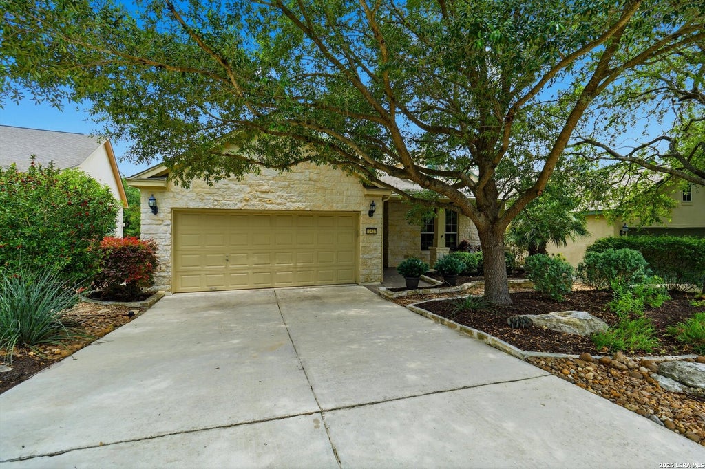 Photo of 12427 CASCADE HLS, San Antonio, TX 78253 (MLS # 1990546)
