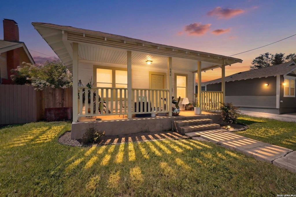 Photo of 646 Canton, San Antonio, TX 78202 (MLS # 1918363)
