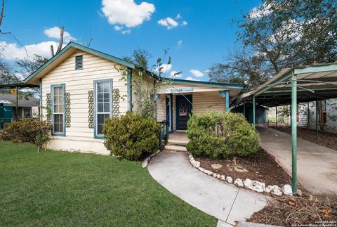 A home in Poteet