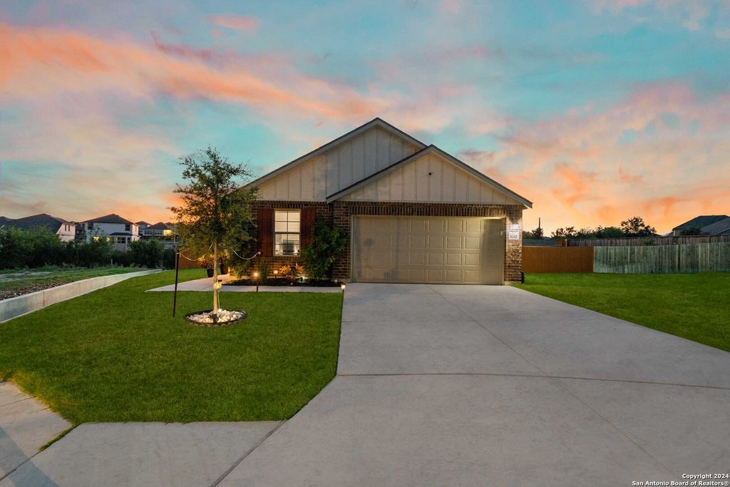 Photo of 100 HUNTERS CP, San Antonio, TX 78253 (MLS # 1960400)