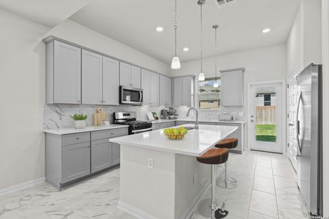 13211 Gustave Grv San Antonio TX 78253