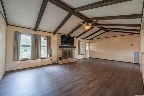 Tiny photo for 1002 RIVER OAK DR, Seguin, TX 78155 (MLS # 1973168)