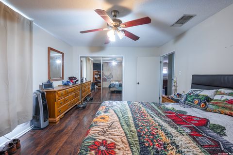 Tiny photo for 1002 RIVER OAK DR, Seguin, TX 78155 (MLS # 1973168)