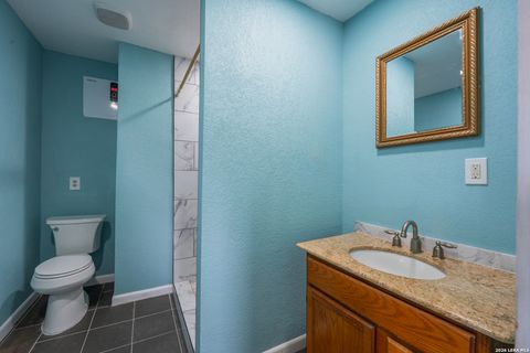 Tiny photo for 1002 RIVER OAK DR, Seguin, TX 78155 (MLS # 1973168)