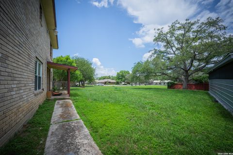 Tiny photo for 1002 RIVER OAK DR, Seguin, TX 78155 (MLS # 1973168)