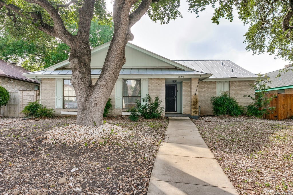 Photo of 10106 Grand Park, San Antonio, TX 78239 (MLS # 1990822)