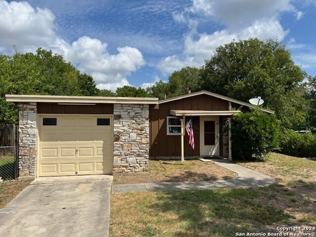 Photo of 7705 Marigold Trace, Live Oak, TX 78233 (MLS # 1971223)