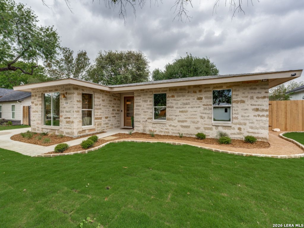 Photo of 535 Brightwood Pl, San Antonio, TX 78209 (MLS # 1959156)