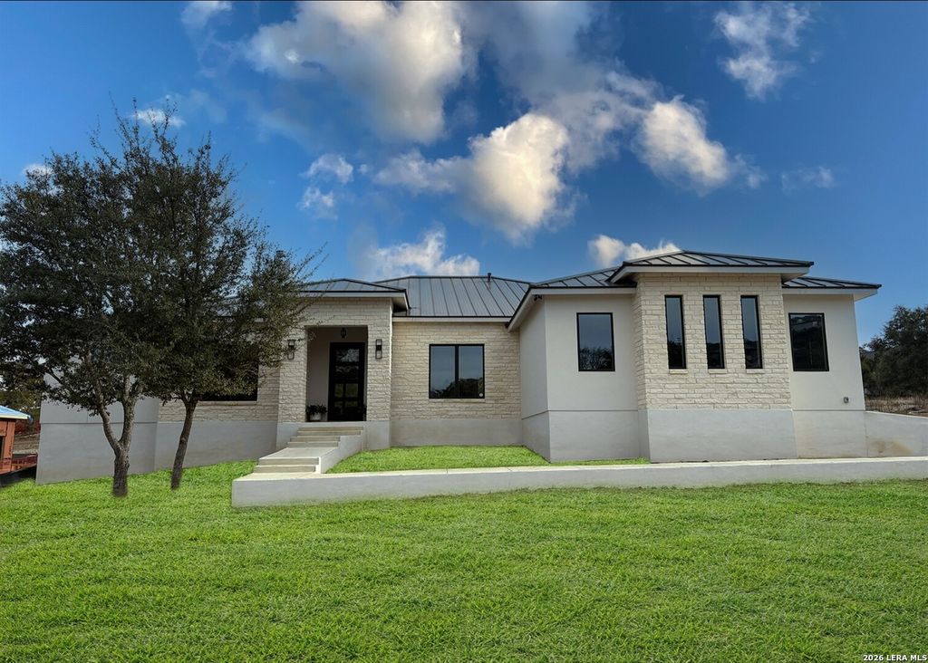 Photo of 11010 nina, San Antonio, TX 78255 (MLS # 1932253)