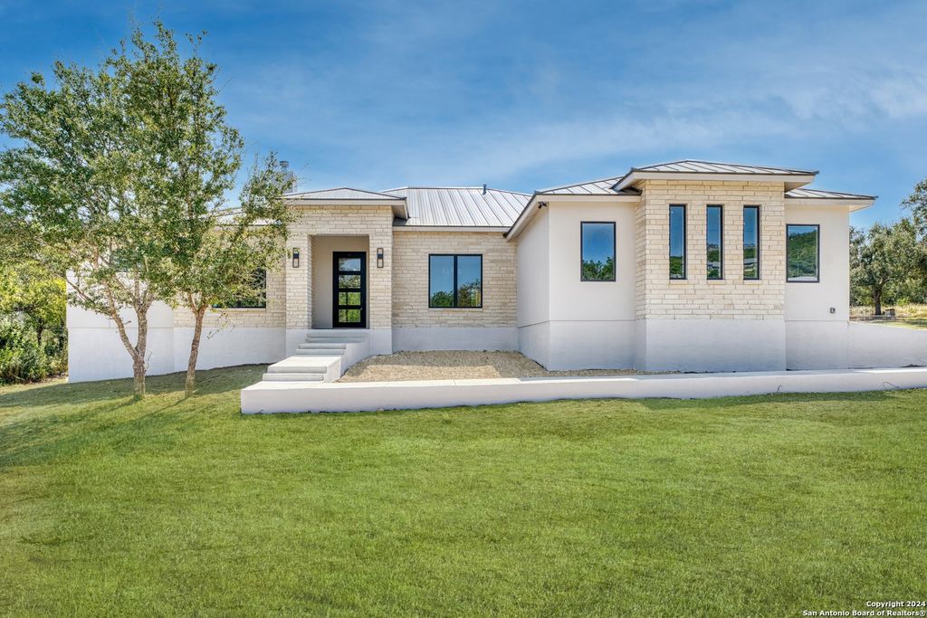 Photo of 11010 nina, San Antonio, TX 78255 (MLS # 1932253)