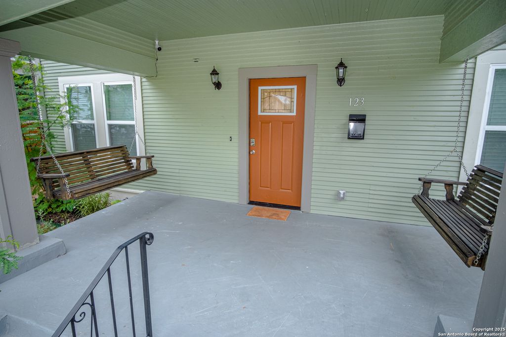 Photo of 123 CASTILLO AVE, San Antonio, TX 78210 (MLS # 1934422)