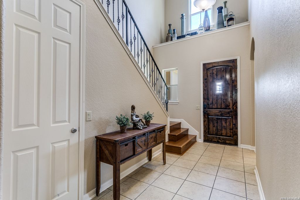 Photo of 24114 Stately Oaks, San Antonio, TX 78260 (MLS # 1971993)