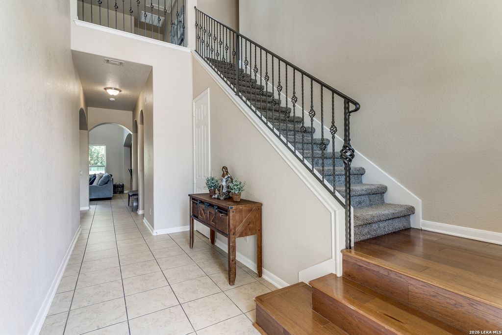 Photo of 24114 Stately Oaks, San Antonio, TX 78260 (MLS # 1971993)