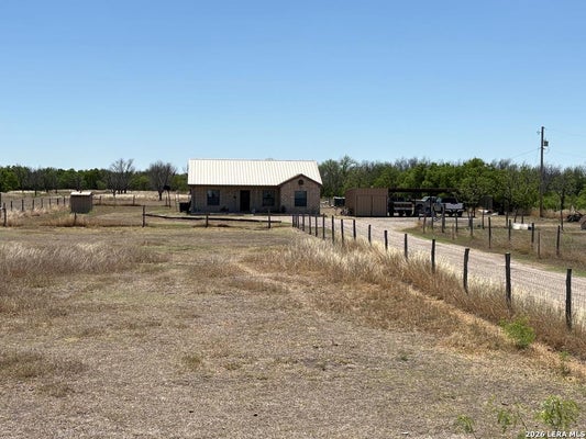 632 MAYS RD, QUEMADO, TX 78877 - Image 76f037fb439fd174eb4776f81f342d73/2103771979