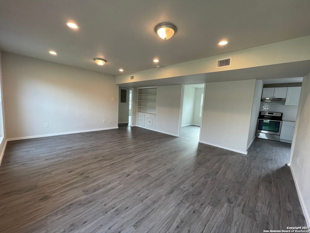 Photo of 130 Senisa A #A, San Antonio, TX 78228 (MLS # 1916320)