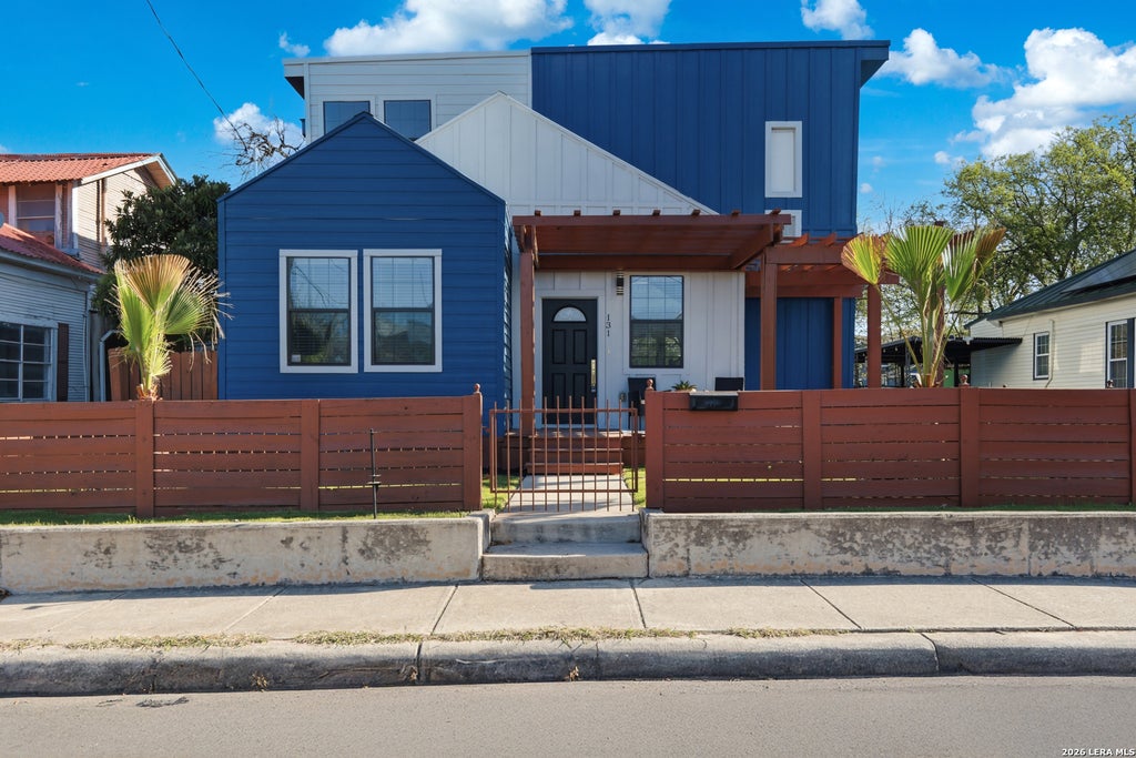 Photo of 131 Rehmann, San Antonio, TX 78204 (MLS # 1951079)