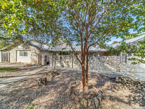 310 Oak Park Boerne TX 78006