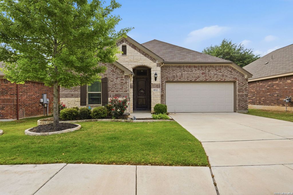 Photo of 8512 Tulocay Blanca, Boerne, TX 78015 (MLS # 1958874)
