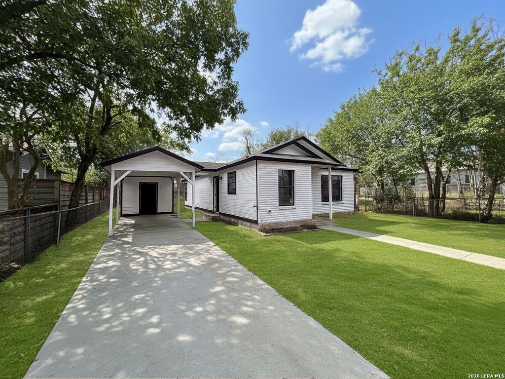 Photo of 132 University, San Antonio, TX 78201 (MLS # 1943877)