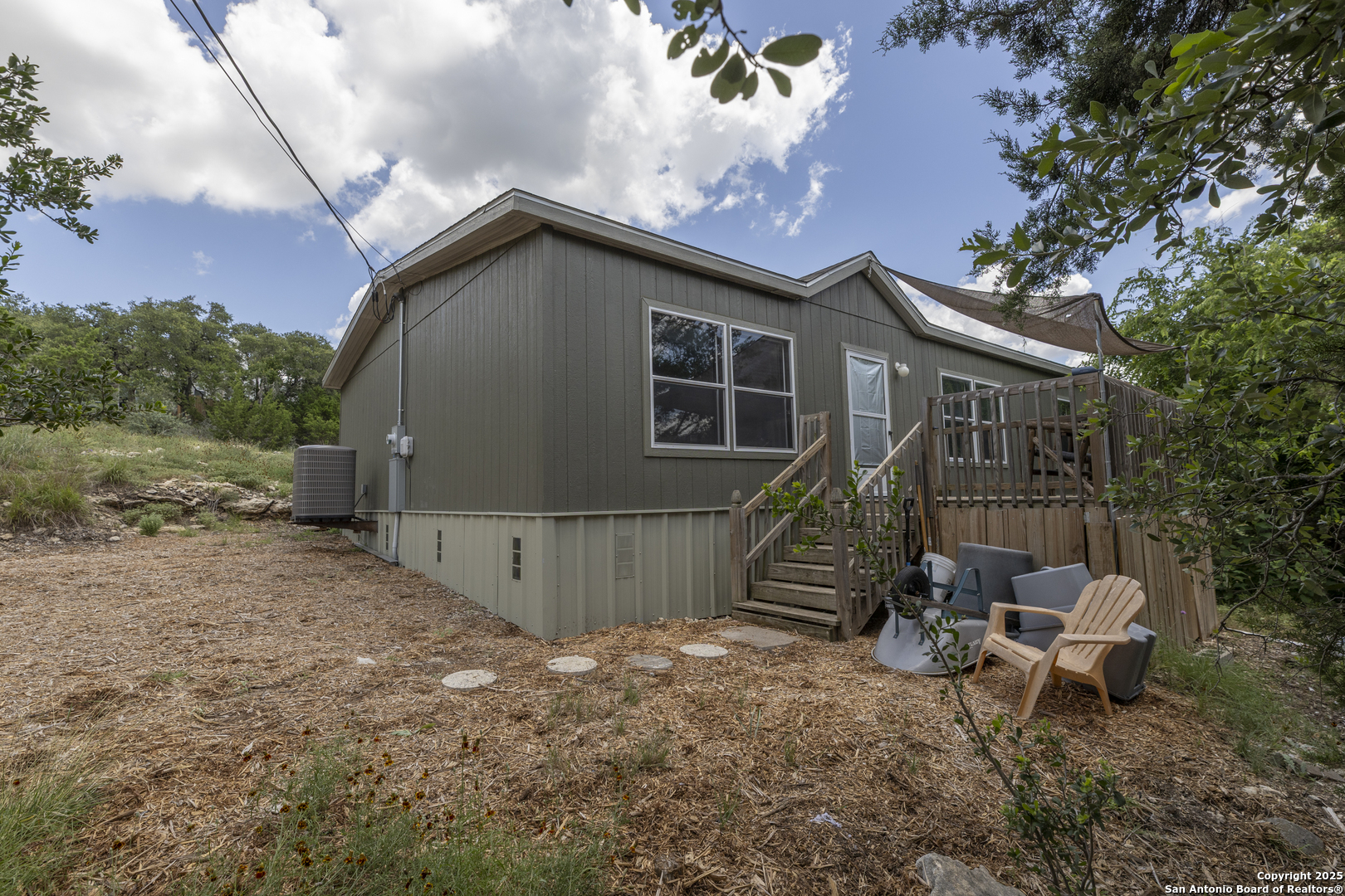 1208 Loranca