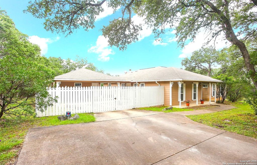 Photo of 23007 S BREEZE ST, San Antonio, TX 78258 (MLS # 1926138)