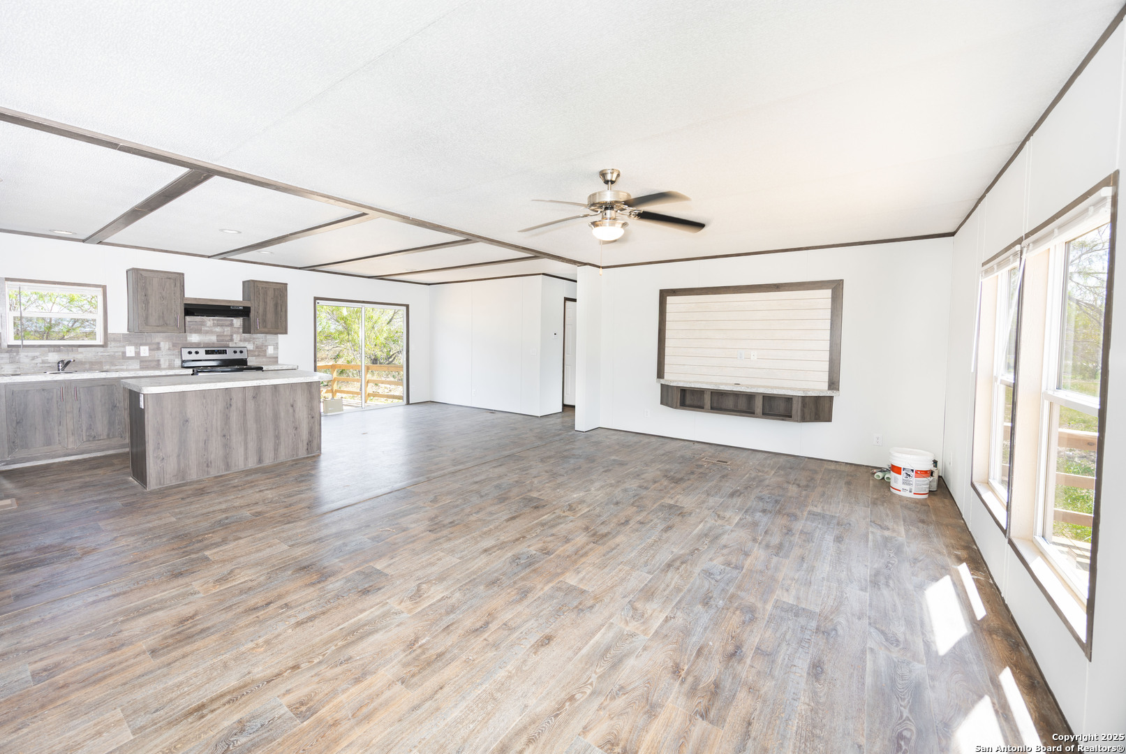 636 County Road 1615