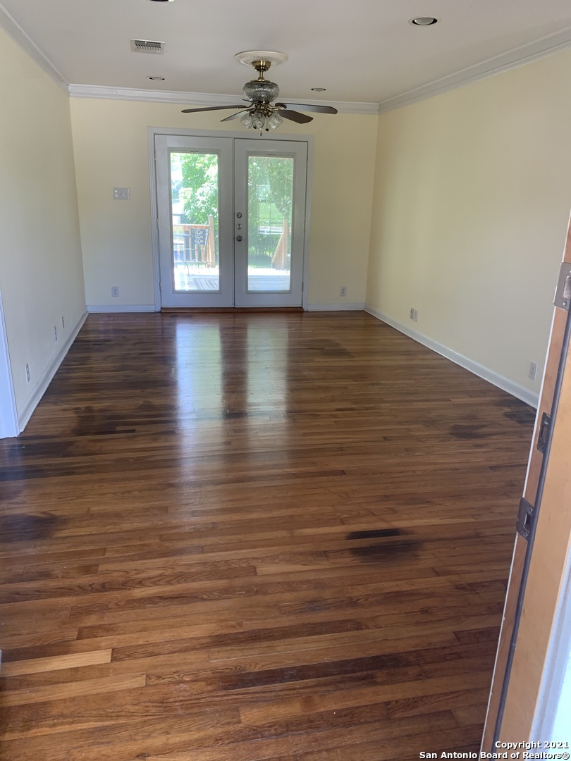 212 LYMAN DR