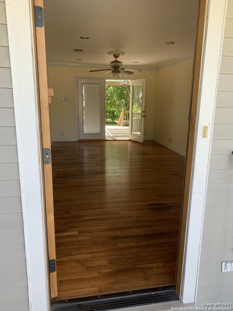 212 LYMAN DR