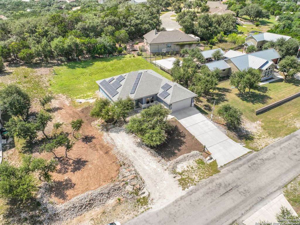 Photo of 381 Monarch, Canyon Lake, TX 78133 (MLS # 1873676)